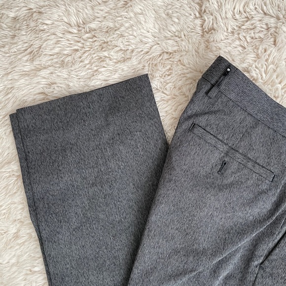 Banana Republic 31/32 Slim Fit Pants - Picture 5 of 6